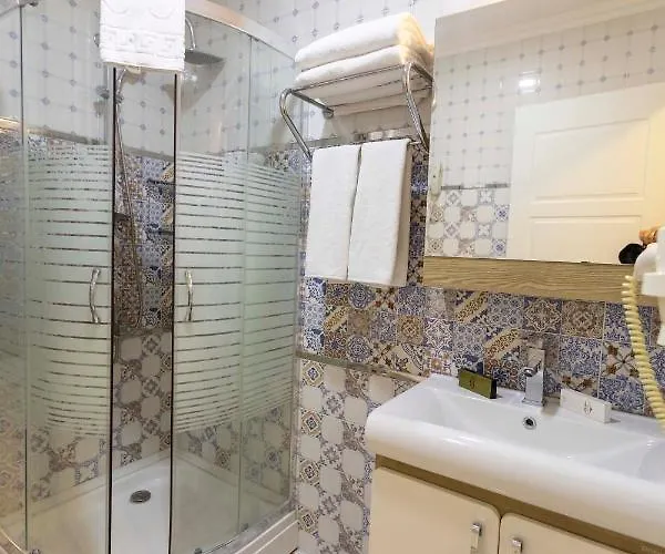 Hotell World Point Besyol 3*